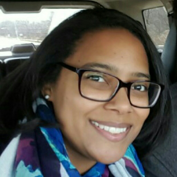 Meet your Posher, Tiffany - Picture 1 of 1