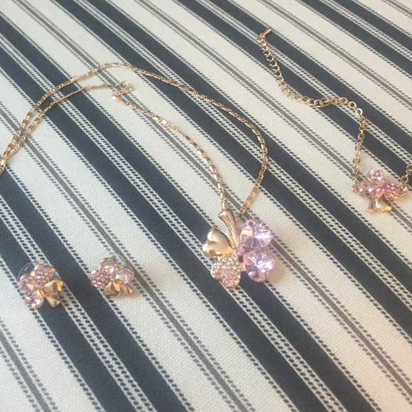 Pink 18kgp clover necklace earrings set