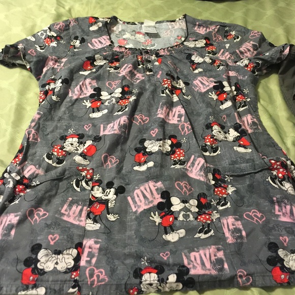 Cute Disney scrub top size large