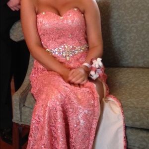 Beautiful size 10 Prom dress!
