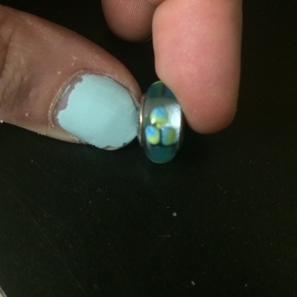 Pandora flower glass charm