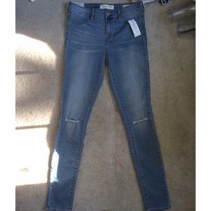 Bullhead Denim Co. Mid-Rise Destroyed Jegging