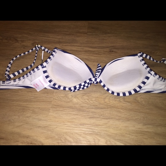 Target striped bikini top - Picture 2 of 2