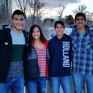 Meet your Posher, Charis