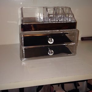 NWOT Acrylic Makeup Organizer 💄