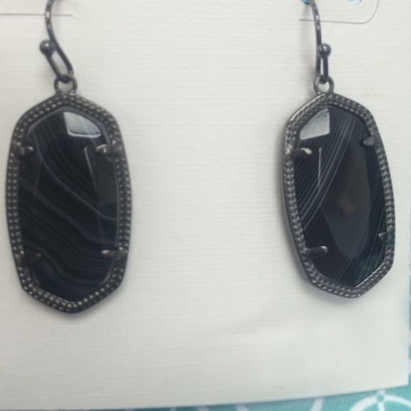 Kendra Scott Dani in black banded agate - Picture 2 of 4