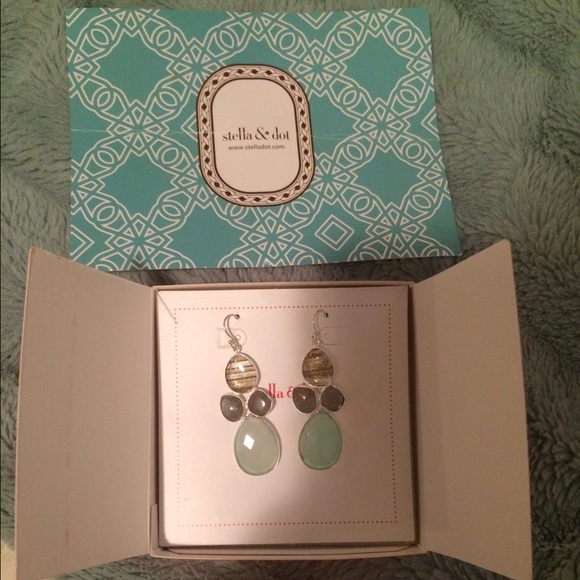 Stella & Dot earrings