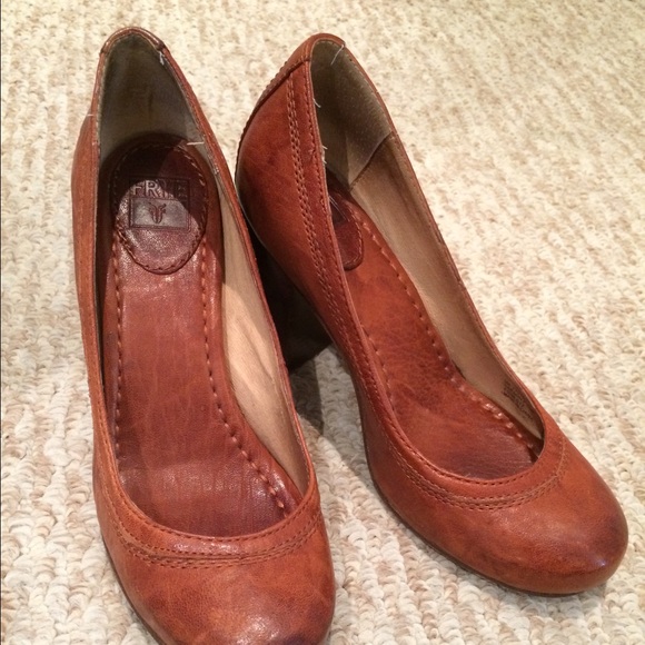 Frye size 6
