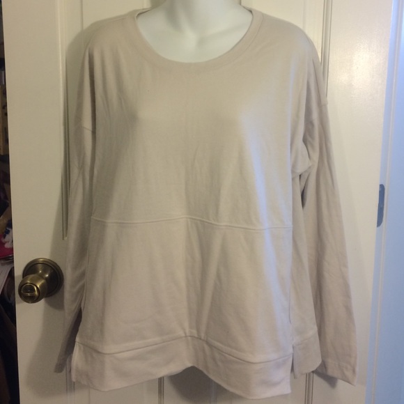 NWT! Gap pullover