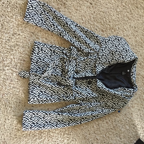 Black and white jacket FINAL REDUCTION! - Picture 3 of 4