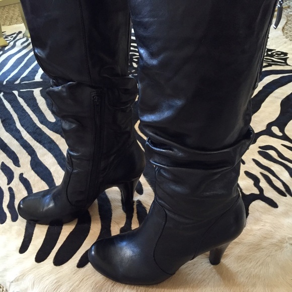 Guess Black Leather Slouchy Boots -Size 8