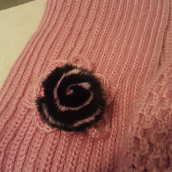 Accessory - Picture 2 of 4