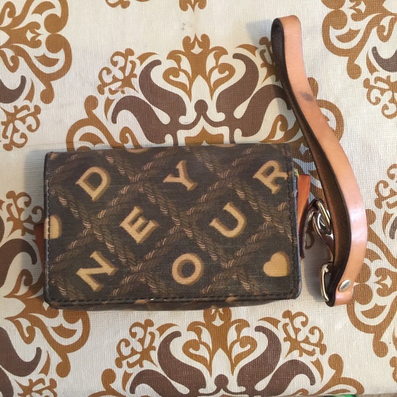 iPhone 4 wristlet