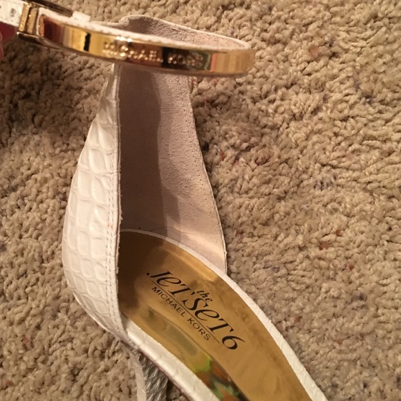 Michael Kors strappy heel - Picture 4 of 4