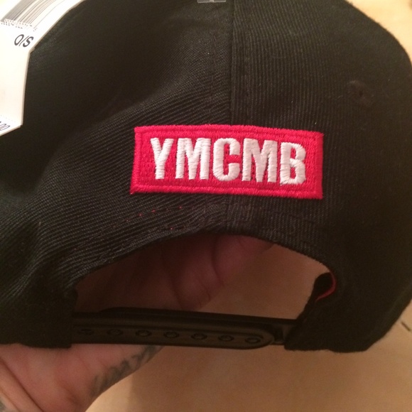 YMCMB SNAPBACK - Picture 2 of 3