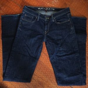 Ruehl w-28 l-35. the Jane fit. dark blue.