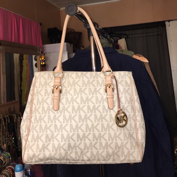 Michael Kors Handbag!