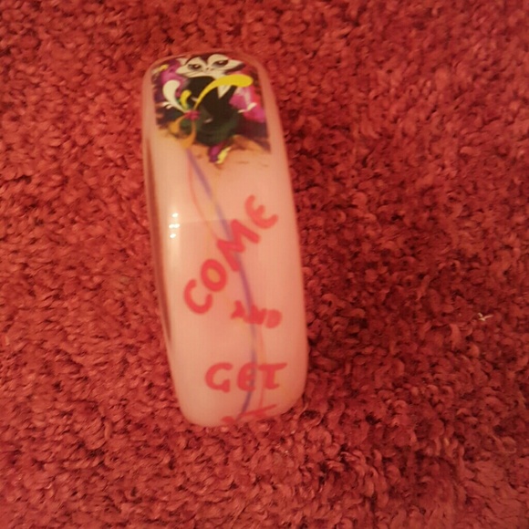 Bracelets - Picture 3 of 4