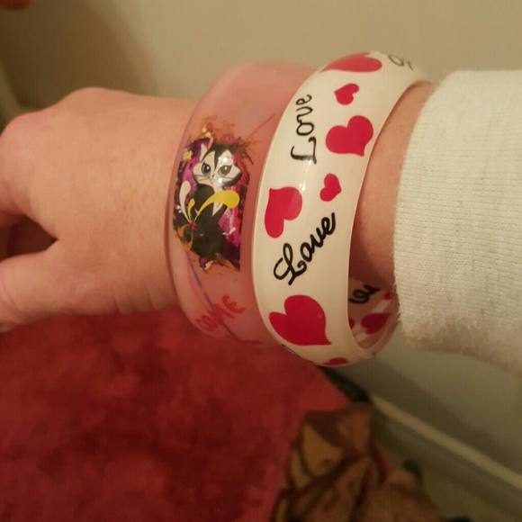 Bracelets - Picture 4 of 4