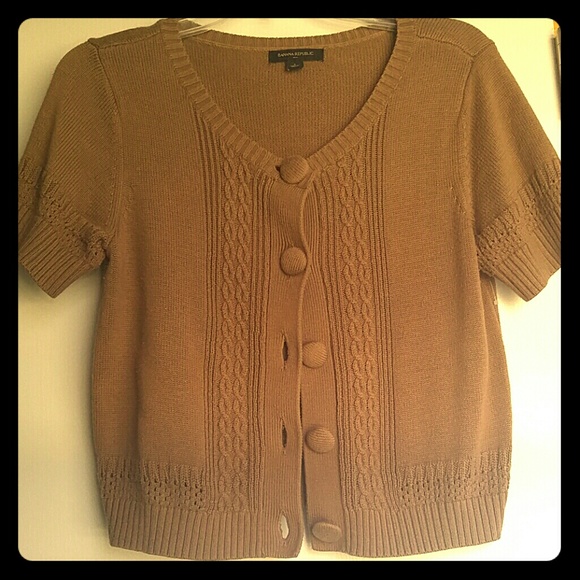 Short sleeve knit cardigan