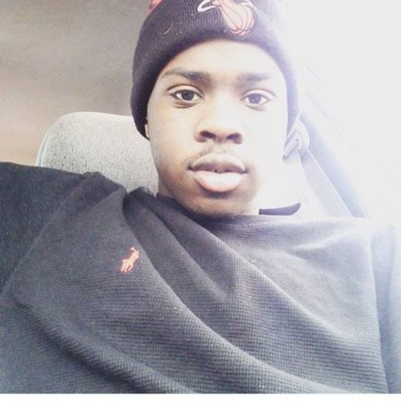 Meet your Posher, Dee