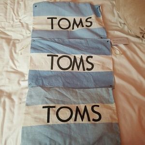 TOMS dust shoe bags and flag!