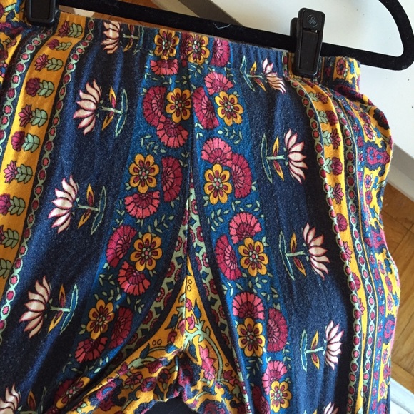 ❌SOLD❌ Novella Royale Janis Bells - Picture 4 of 4