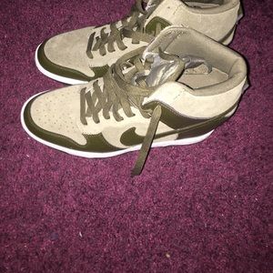 Nike wedge dunks