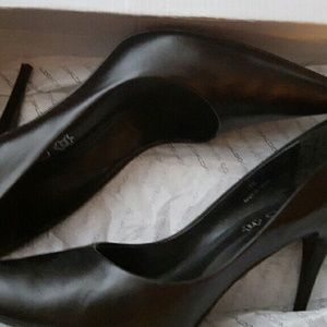 Aldo black pumps