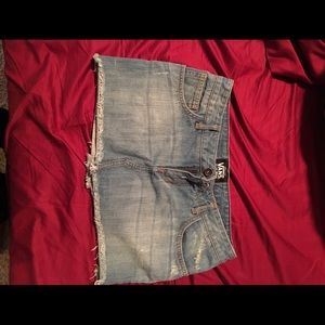 Vans off the wall skirt