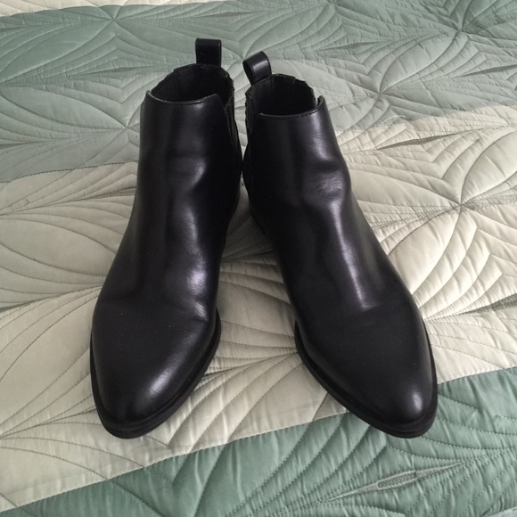 Chelsea boots
