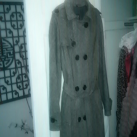 Coat - Picture 2 of 3