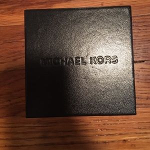Michael Kors watch box