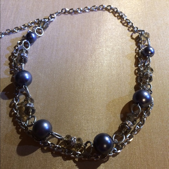 Silver tone beads w/silver tone chain. - Picture 1 of 1