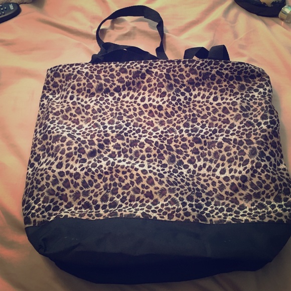 SOLD Cheetah print bag perfect condition - Picture 1 of 2