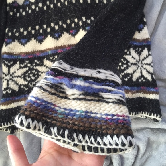 Turtle neck winter knitted sweater - Picture 2 of 4