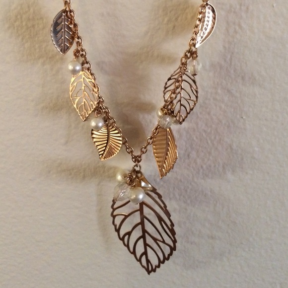 Gold leaf Forever 21 necklace