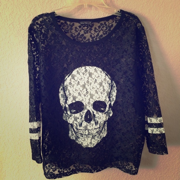 Express Tops - 🎉HP🎉 Express skull lace top!