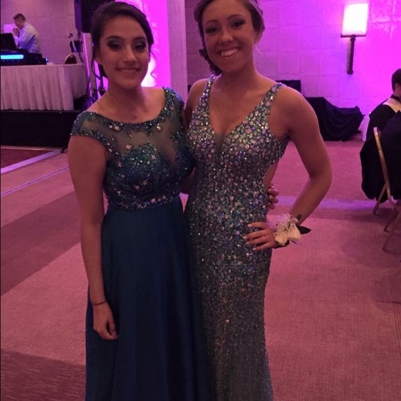 Prom Dress - Picture 2 of 4