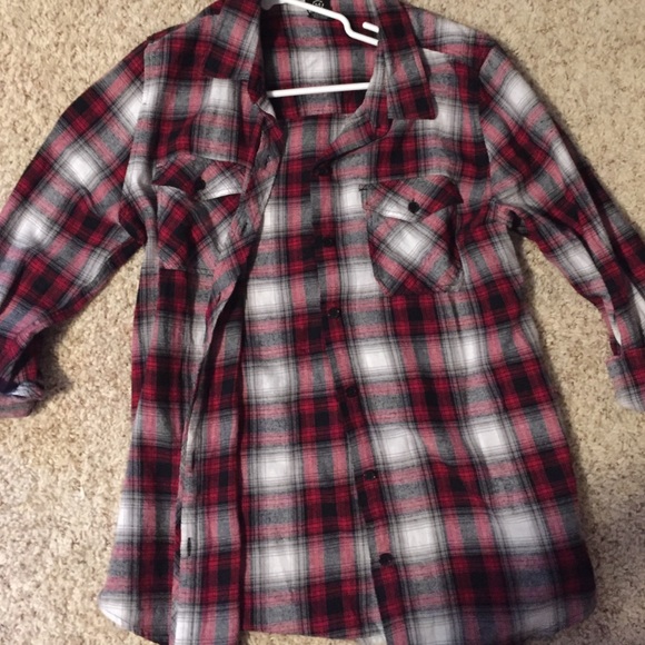 ✨💋Tillys flannel GREAT quality
