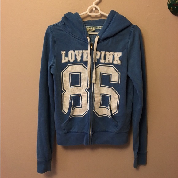 Blue vs hoodie