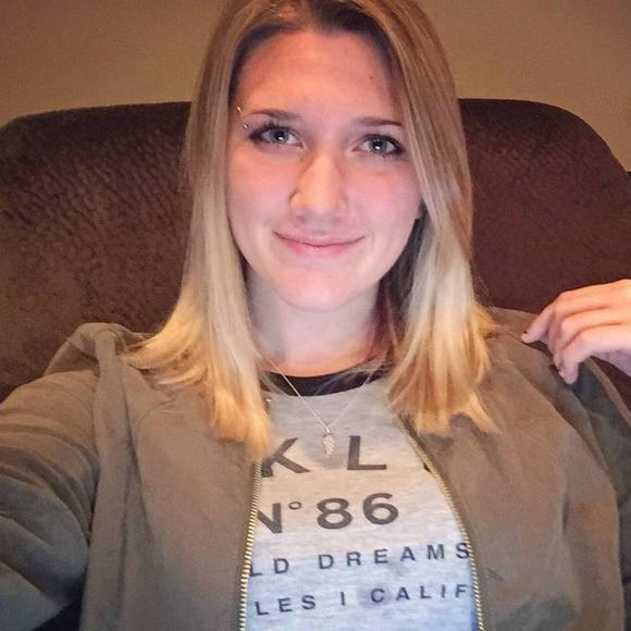 Meet your Posher, Sydney