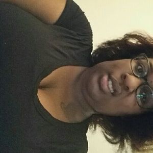 Meet your Posher, Tanya