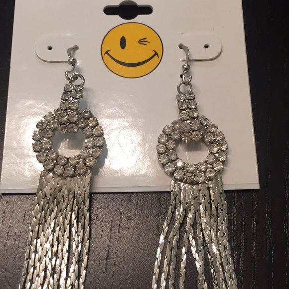 New earring - Picture 2 of 3