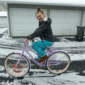 Meet your Posher, Cherah