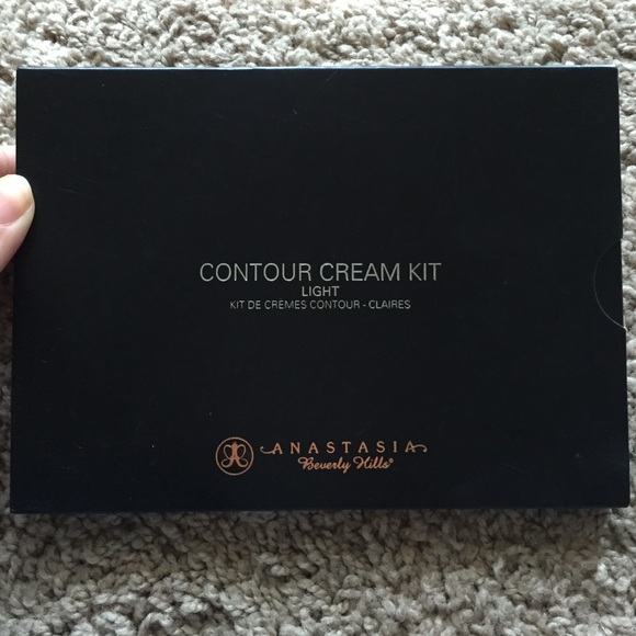 Anastasia Beverly Hills Contour Cream Kit in Light