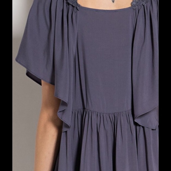 🌸 CLEARANCE 🌸 - Picture 3 of 4