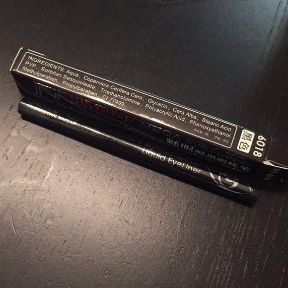 New eyeliner - Picture 2 of 2