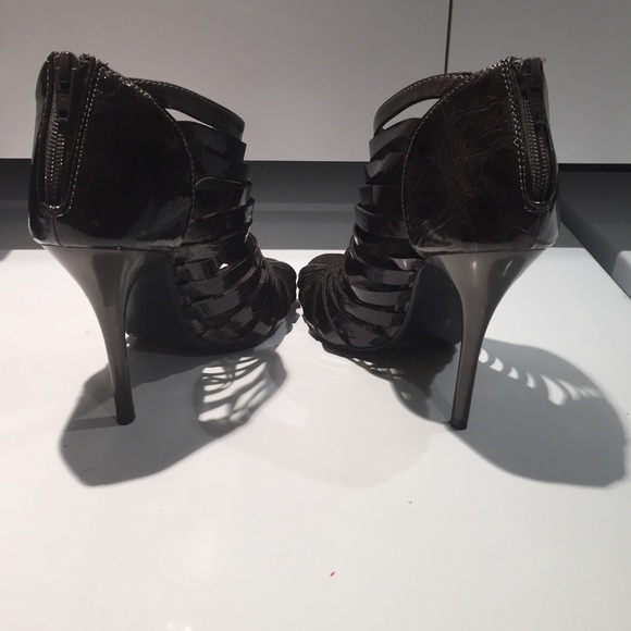 Heels - Picture 2 of 5