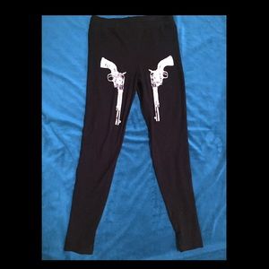 Funky pistol print leggings